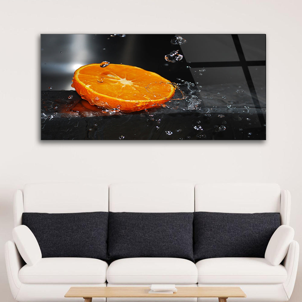 Sliced Orange with Water Drops: Citrus Refreshment